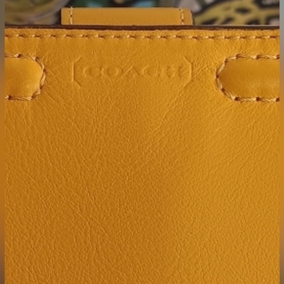 Coach Y2K Soho accordion buckle bifold wallet - Picture 4 of 12